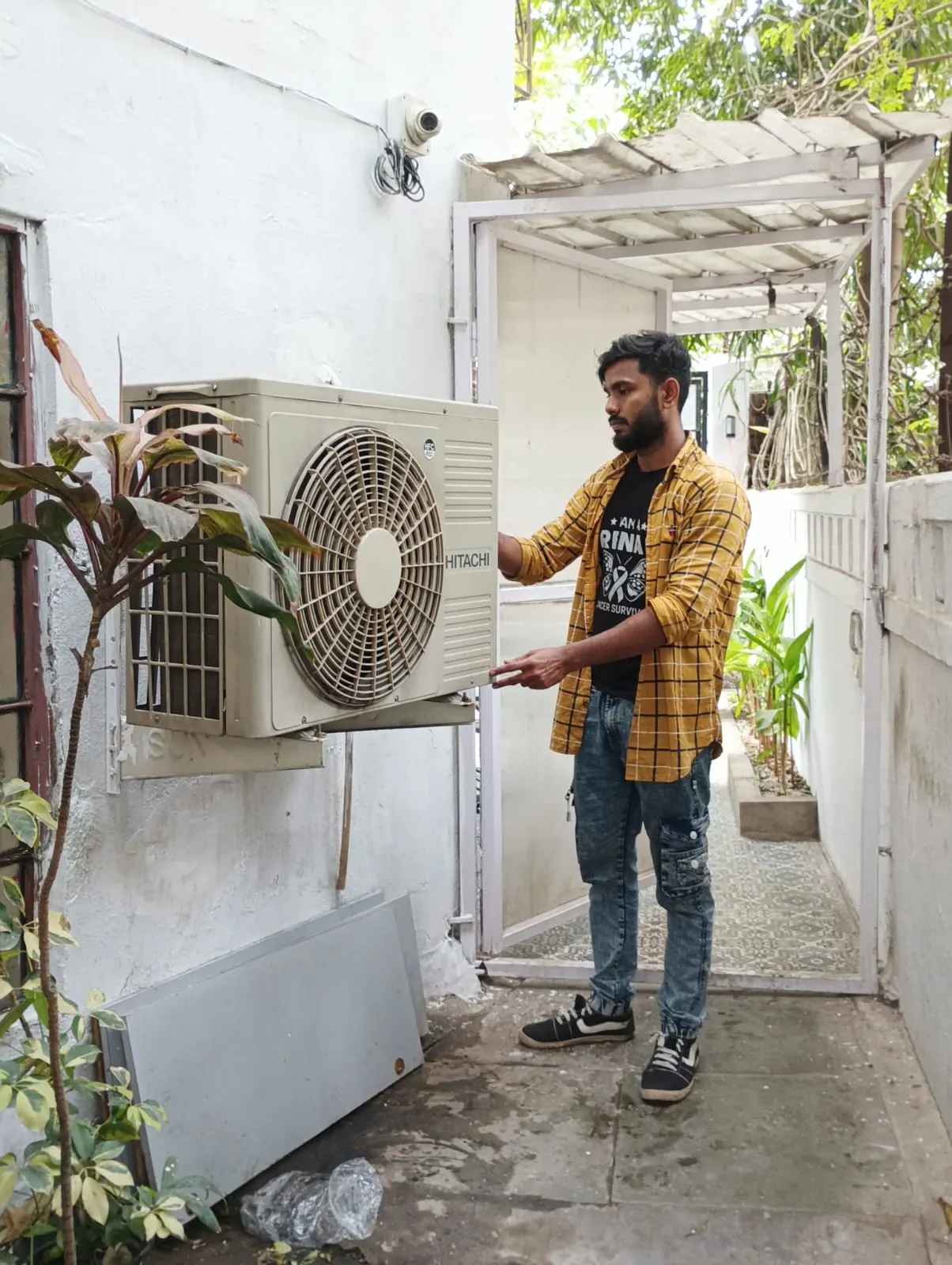 Outdoor unit maintenance