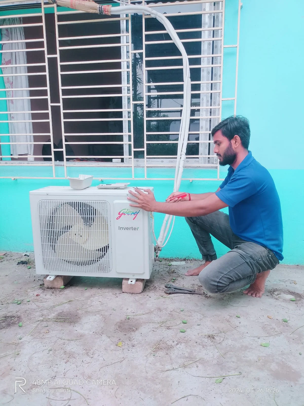 Ground level AC servicing